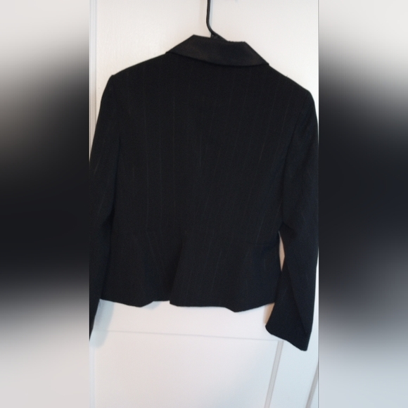 Blazer - Picture 4 of 4